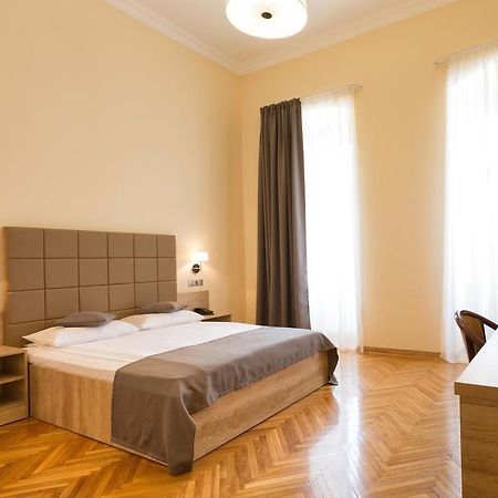 Hotel Melody Central Cluj-Napoca Eksteriør billede